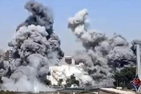 Israel Lancarkan Serangan Udara Besar-Besaran ke Damaskus, 3 Tewas dan Puluhan Luka-Luka