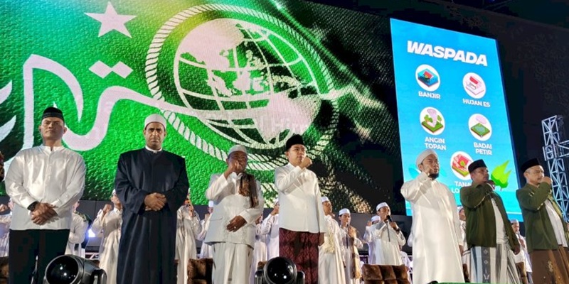 Rayakan Kemerdekaan, Ribuan Warga…